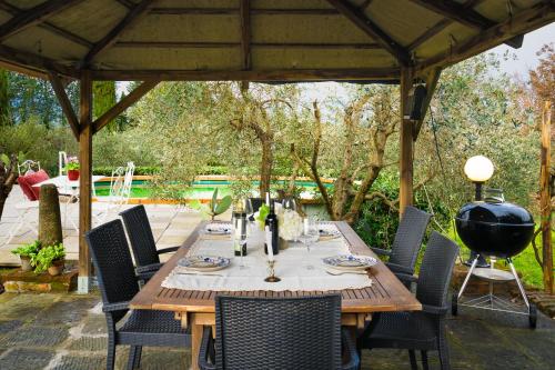 Villa la Silenziosa con piscina privata e aria condizionata gîte à louer Seano