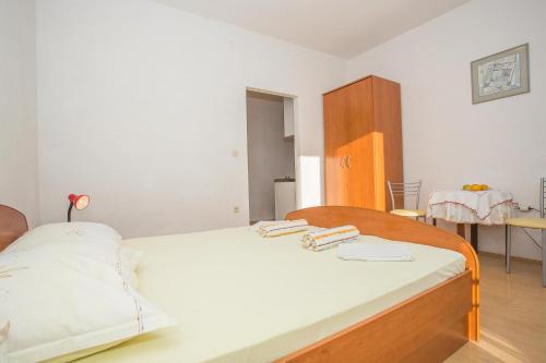 Apartment image 10