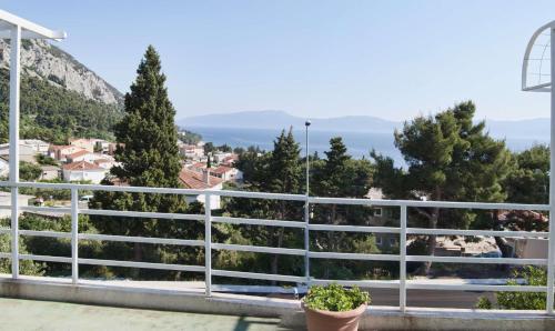  Apartments Popovac 736 in Gradac
