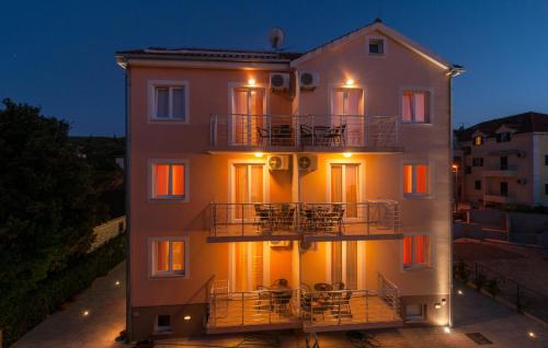  Apartments Island Beat in Supetar