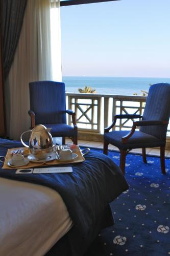 Executive Suite Sea View and Balcony image 4