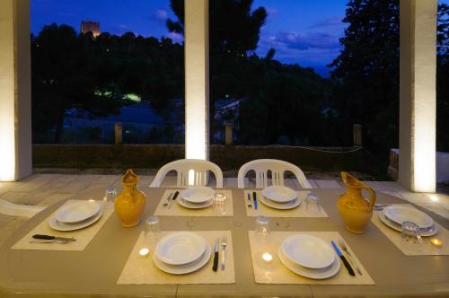 Létesítmények, Villa Mery, sui colli della riviera di Rimini in Mondaino