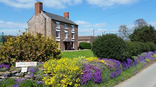 B&B Shrewsbury - Upper Eyton Farmhouse B&B - Bed and Breakfast Shrewsbury