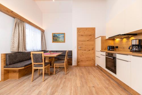 廚房, Appartement Pension Auhof in 凱撒山麓戈英