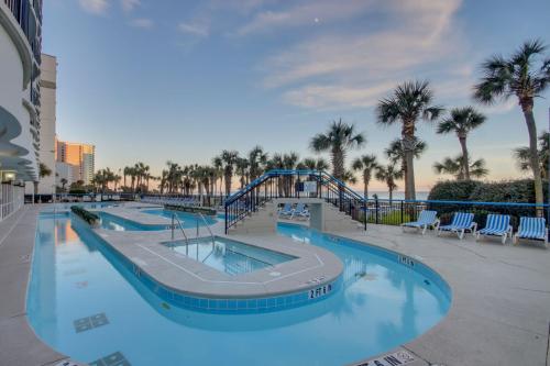 Boardwalk Resort Beachfront Condo by Hosteeva - main image