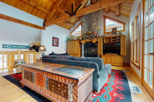3137 Arrowhead - image 4