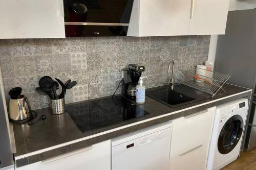 FRUITIERS2 - Bright 3 BR 15' away from the center of Paris