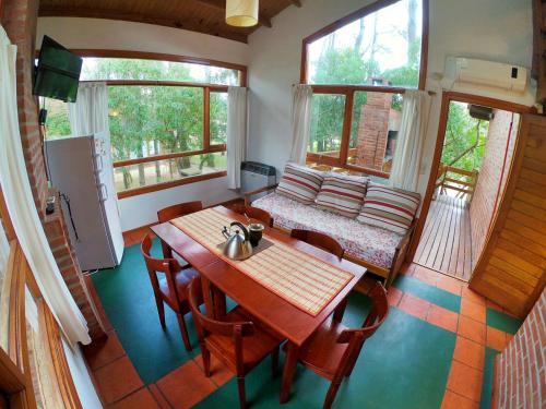 2 bedrooms, 4 beds