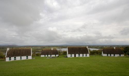 Iekārtas, Corofin Lake Cottages in Corrofin