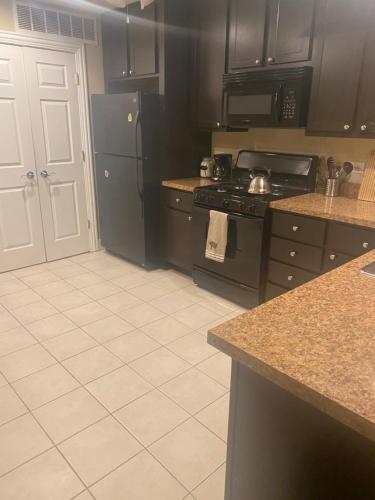 Entire Modern 2 Bedroom Apartment in Deerfield (IL)