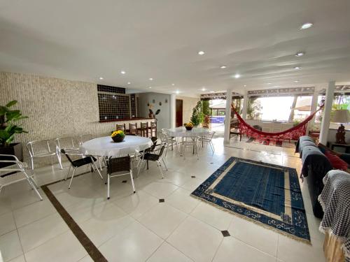 Magnifica casa pe na areia 4 suites c/ ar e piscina in Praia do Lazaro