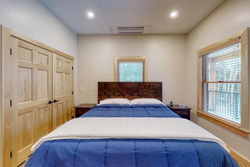 Wicked Moose Cabin - image 4