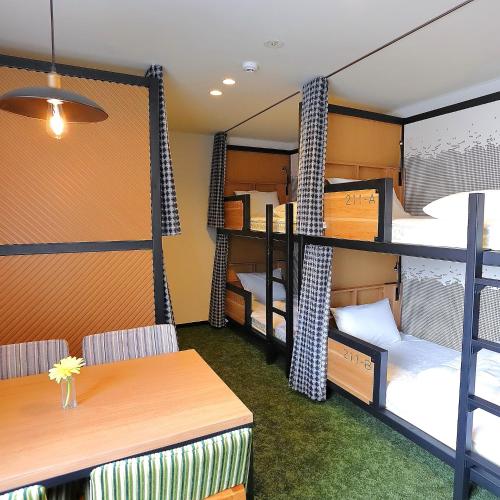 6-Bed Mixed Dormitory Room