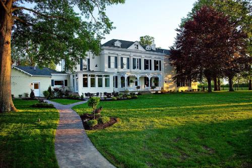 Riverside Inn Bed and Breakfast in Warsaw, USA