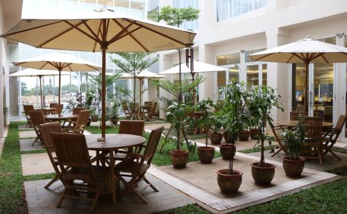 레스토랑, 자바 팰리스 호텔 (Java Palace Hotel) in 찌까랑