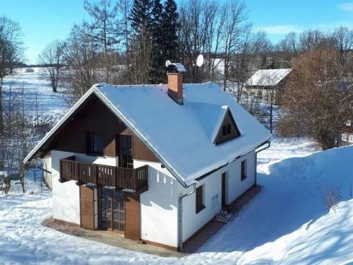 Cozy Holiday Home near Ski Area in Javorník - Rudník