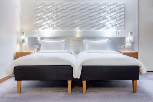 Standard Room image 8