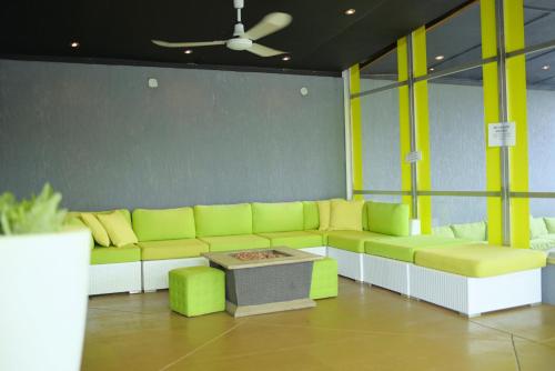 Z Loft Extended Stay Hotel - 편의 시설/서비스