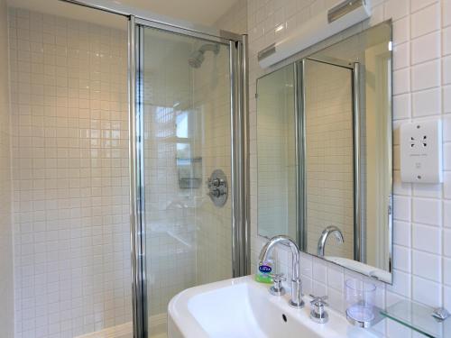 14 Combehaven - image 6