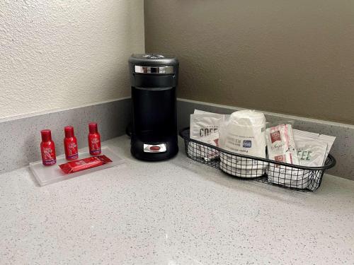 Casa de banho, SureStay Plus by Best Western Redding in Redding (CA)