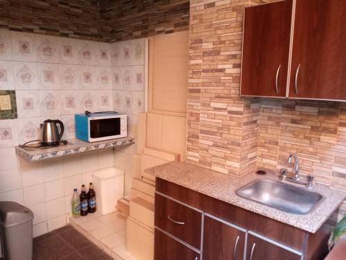 Double Room with Private Bathroom image 8