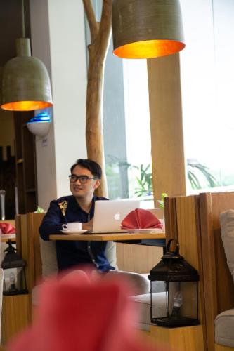 西卡朗高级商务酒店