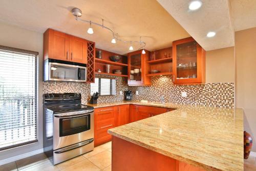 Bay Oaks, 3rd Floor in Siesta Key, USA