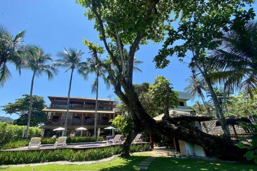 Magnifica casa pe na areia 4 suites c/ ar e piscina in Praia do Lazaro