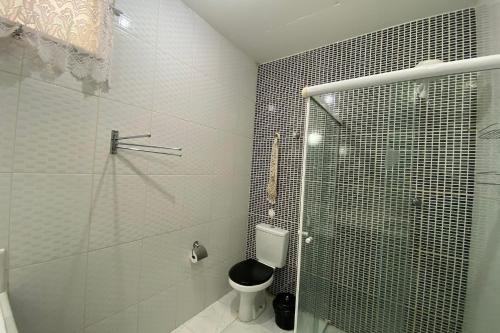 Magnífica casa pé na areia 4 suítes c/ ar e piscina - image 3