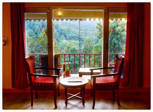 Majkhali Woods, Ranikhet, By Himalayan Eco Lodges