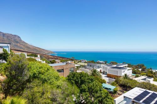 Solar Powered Camps Bay Sea View Apartment