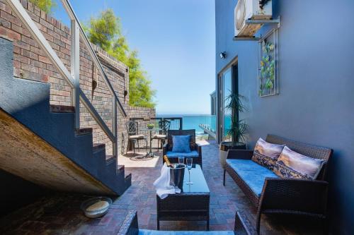 Solar Powered Camps Bay Sea View Apartment
