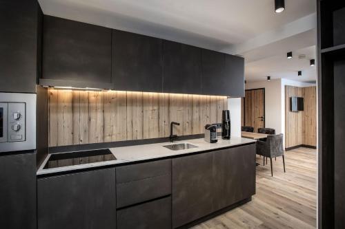 Cocina, hager's apartments in Saalbach