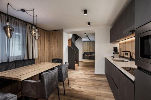Cocina, hager's apartments in Saalbach