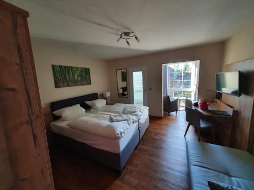 Hotel Waldrausch - image 3