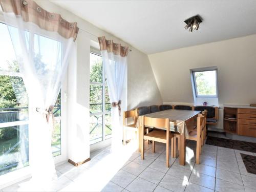 4 room holiday apartment with garden