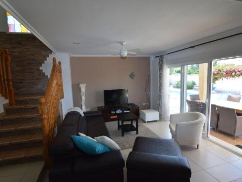  Superb villa for large families with large pool in San Fulgencio in La Marina