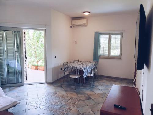 Two-Bedroom Apartment image 6