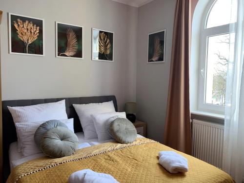 Studio with Sea View image 2