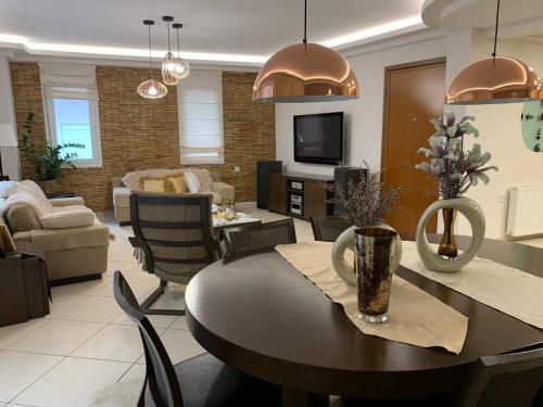 Bright Luxury apt beach & city center