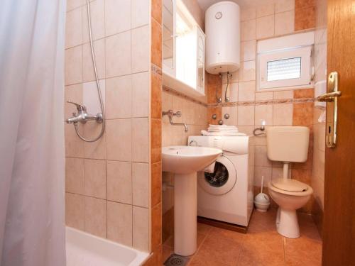 Apartment image 2