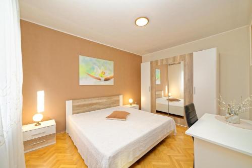  Apartment Carla in Pula