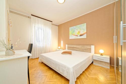  Apartment Carla in Pula