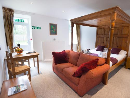 Drumdevan Country House Room Type - Superior Queen Room