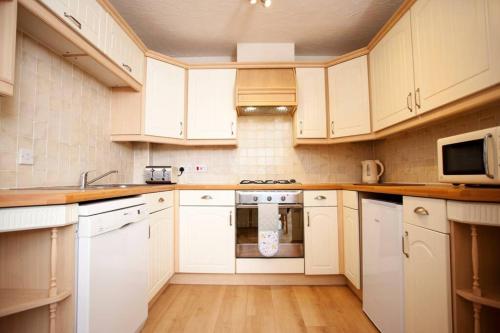 3 Bed Townhouse Stafford in Stafford