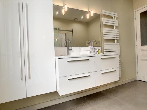 Nestor&Jeeves - PALAIS ARNULF - Central - Very close sea - image 8