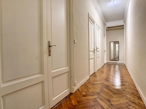 Nestor&Jeeves - PALAIS ARNULF - Central - Very close sea - image 13