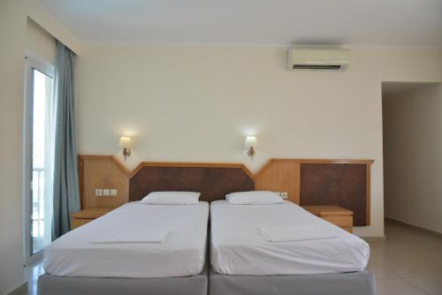 Bristol Sea View Apartments - main image