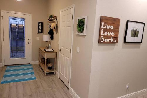 Enjoy Orlando FLA in Comfort! Stay with Us!