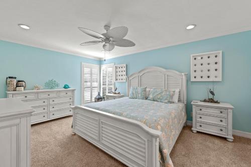 Beach resort condo on Sanibel's secluded west end - Blind Pass C210 - image 5